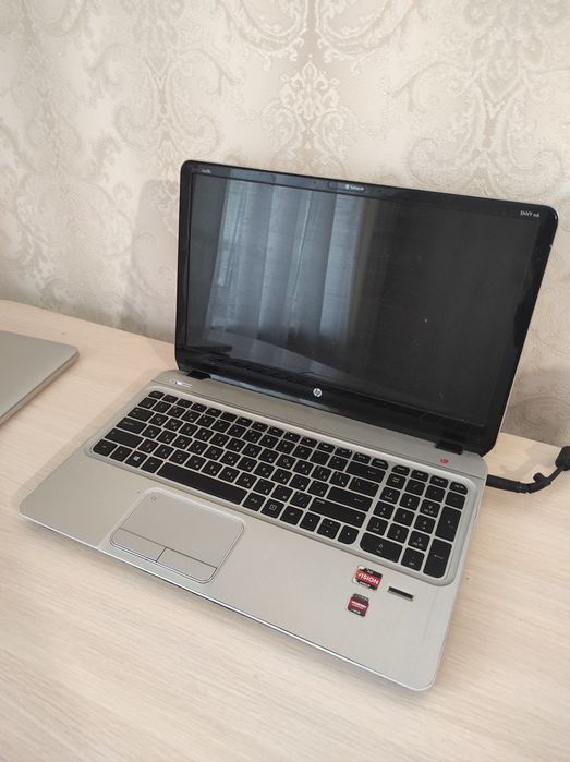 Ноутбук HM Envy M6 2.7 Ghz 4gb оперативка