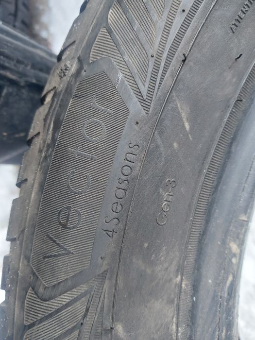 Goodyear Vector 4Seasons G-3 215/55R16 97 V XL