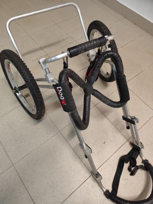 Cadeira de rodas para Pastor Alemão