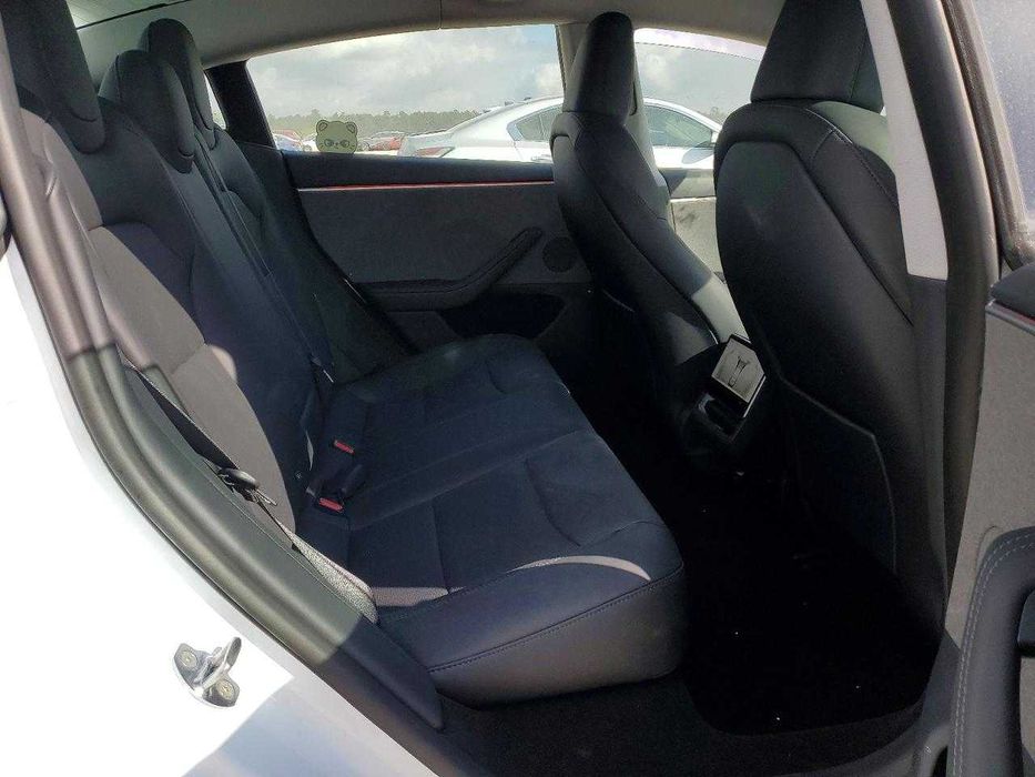 Tesla Model 3 2025
