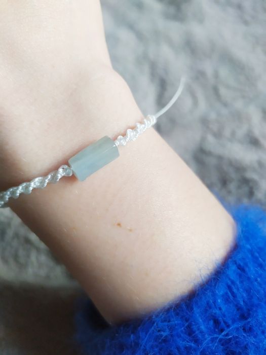Bransoletka biała z akwamarynem