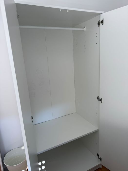 Mobilia quarto de solteiro branca