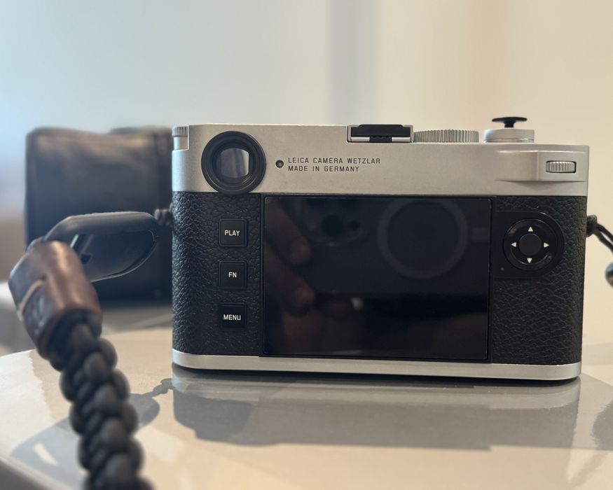 Leica M11 + Summilux 50mm f1.4 (novo)