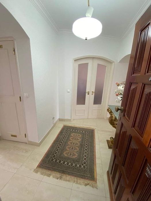 Quartos para Alugar numa das melhores zonas d Cascais quarto partilhad