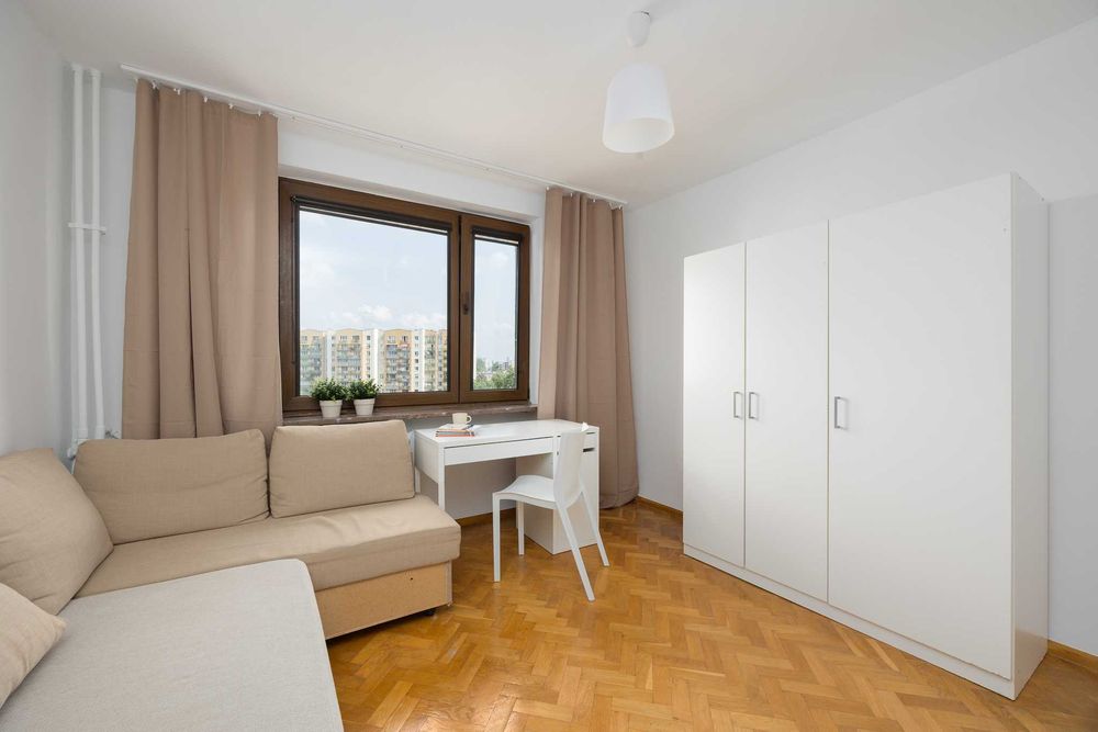 BIELANY – śliczny pokój, ul. Renesansowa 15