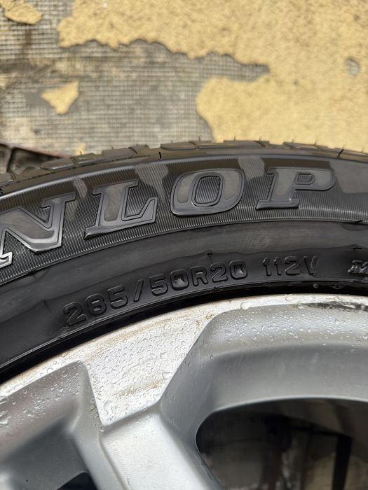 Koło Toyota Nowa opona Dunlop 285/50 r20