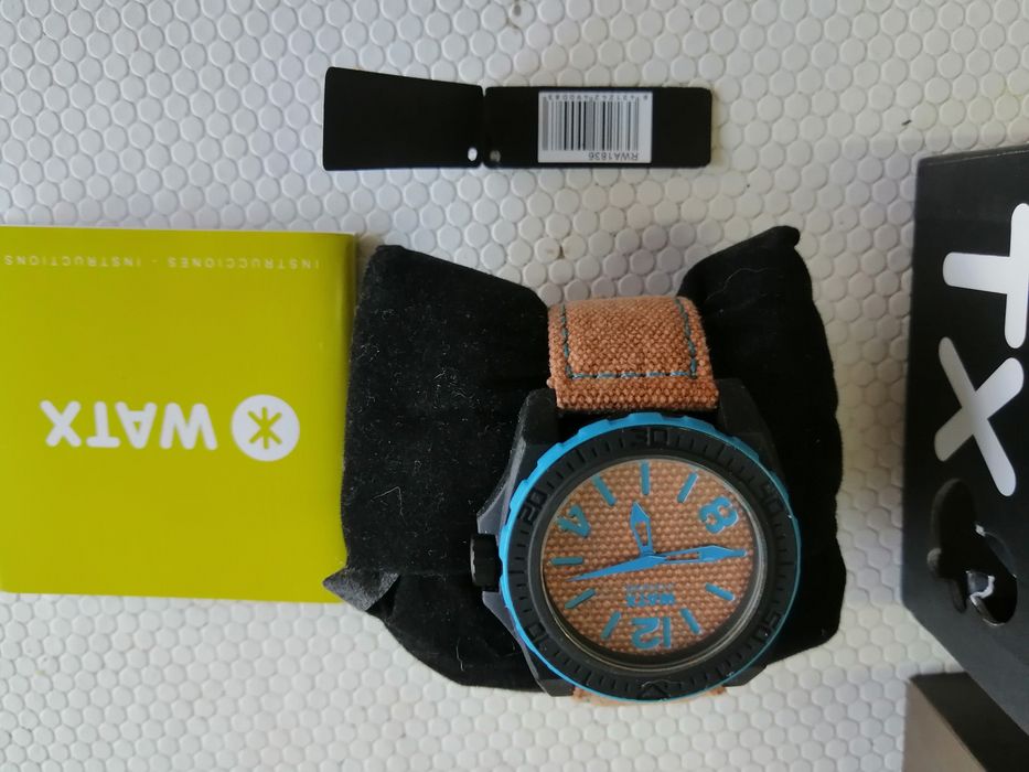 WATX & COLORS Analog Wristwatch in Blue