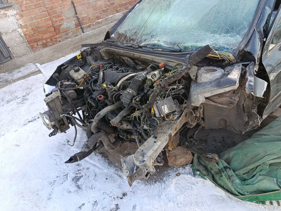 Продам власне авто після ДТП пежо 407 2.0 hdi