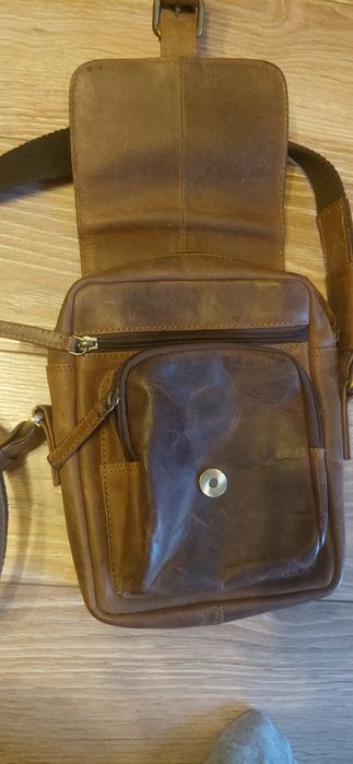 Listonoszka skórzana