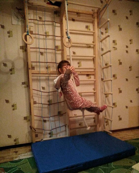 БЕЗКОШТОВНО доставка шведська стінка  турник тренажер шведская стенка