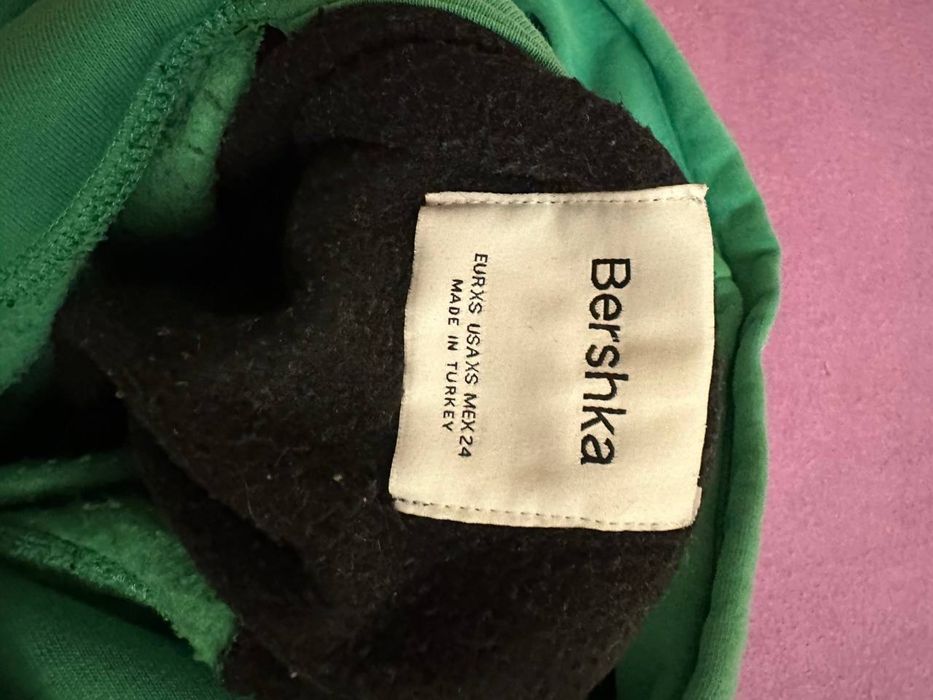 Кофта Bershka майже нова