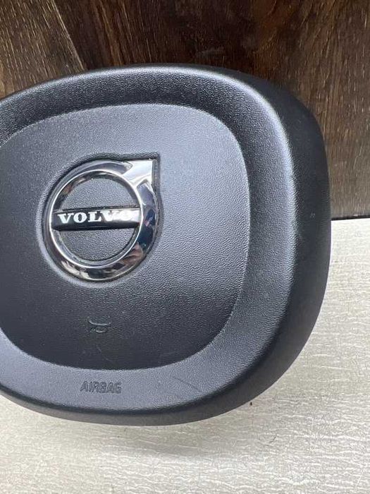 Подушка безпеки в кермо Volvo XC90 2015-