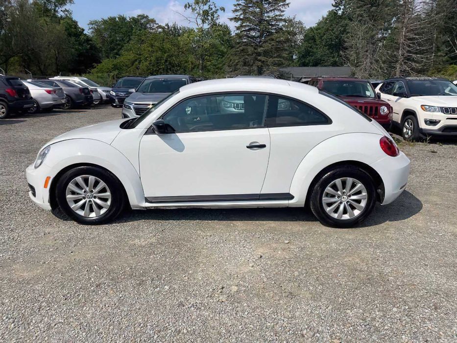 Volkswagen Beetle      2015