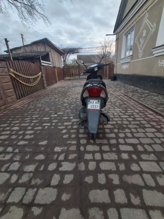 Скутер Suzuki lets 3