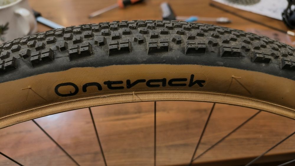 Opony 700x45c Ontrack zwijane jak nowe