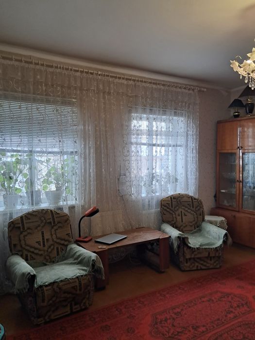 Продам добротный дом в г.Балаклея