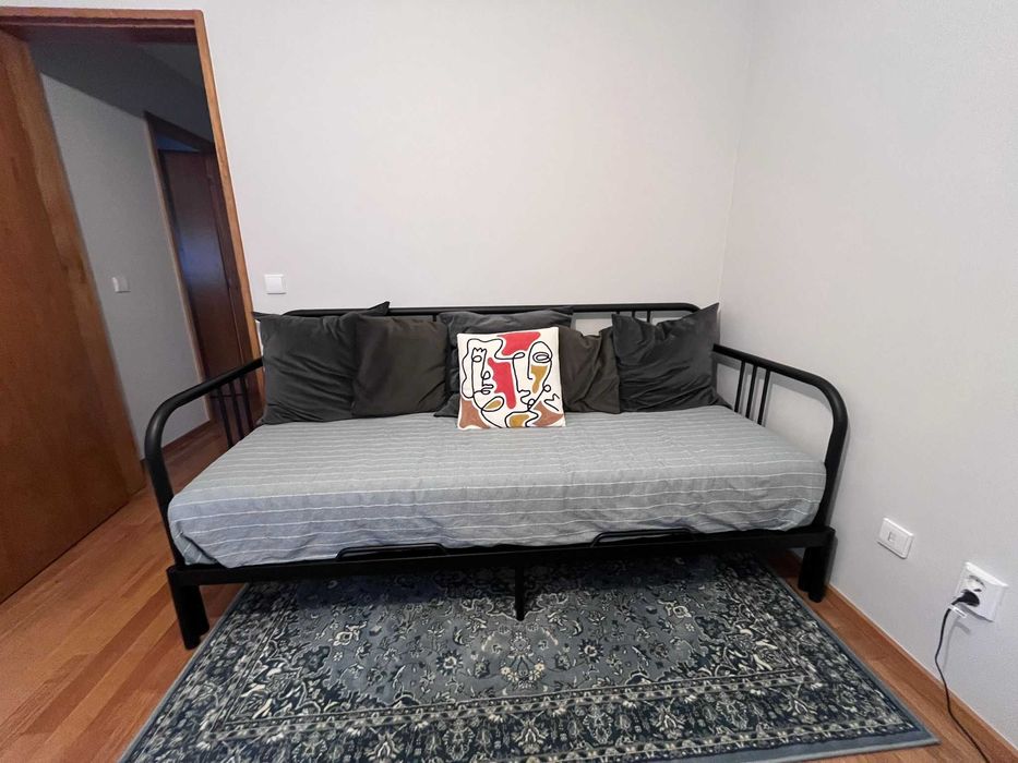 Cama IKEA FYRESDAL / Sofá-cama extensível com 2 colchões IKEA Åsvang 80x200