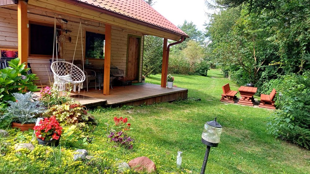 Domek na Kaszubach z balią/jacuzzi nad jeziorem bez sąsiadów.