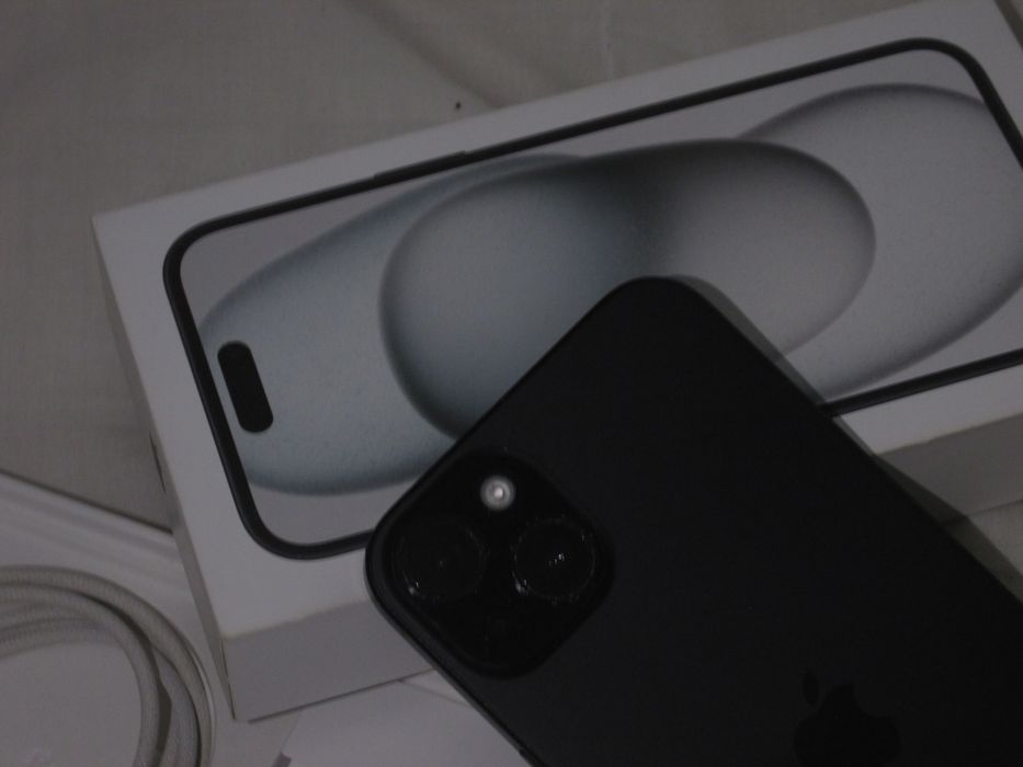 iPhone 15 Plus 256 GB– Como novo, com caixa e acessórios originais