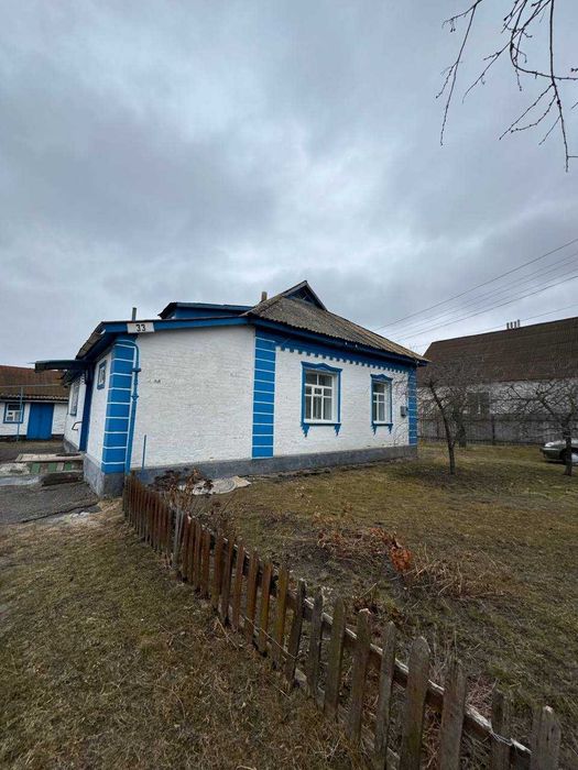 Продам будинок у тихому районі Можливо для Державних програм