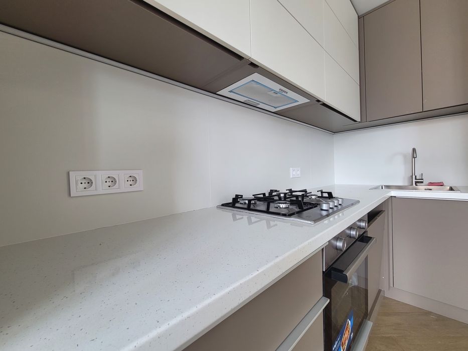 Перша оренда 2-кімнатної квартири з кухнею-студією, вул. Чернівецька