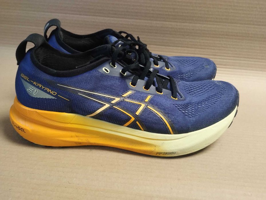 buty sportowe do biegania 47 Asics Kayano 31