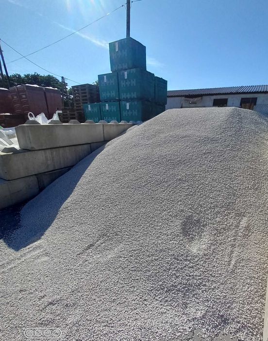 Kruszywo łamane frakcja 2-8  mm jasne, big-bag, worki 25 kg