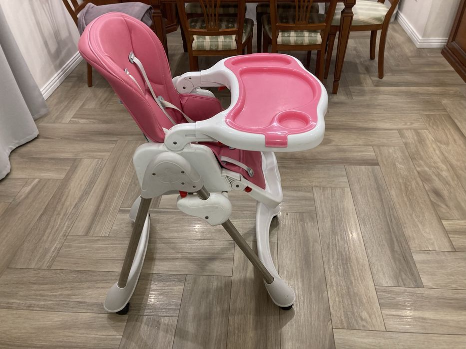 Крісло годувальне