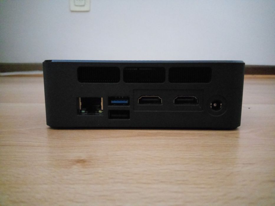 Mini PC Gaming com AMD Ryzen 7 (leia a descrição) (quase novo)