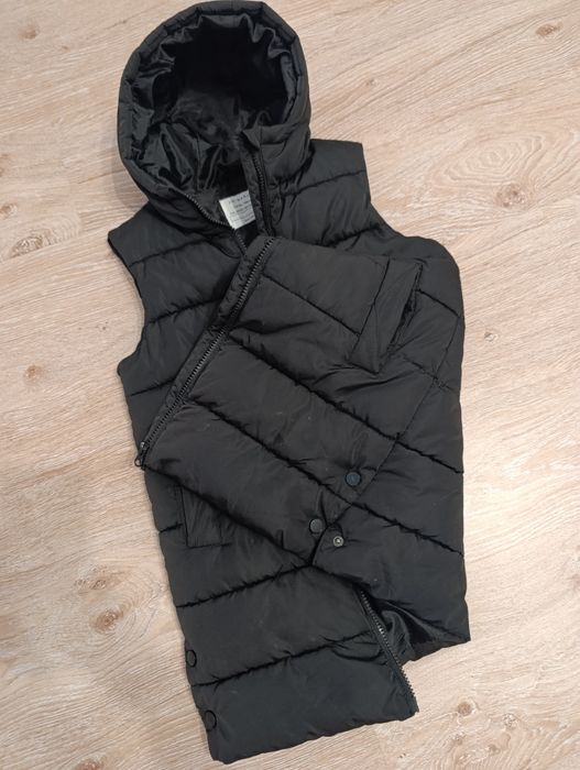 жилет Primark 128 см