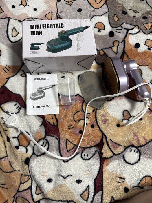 Парова праска маленька