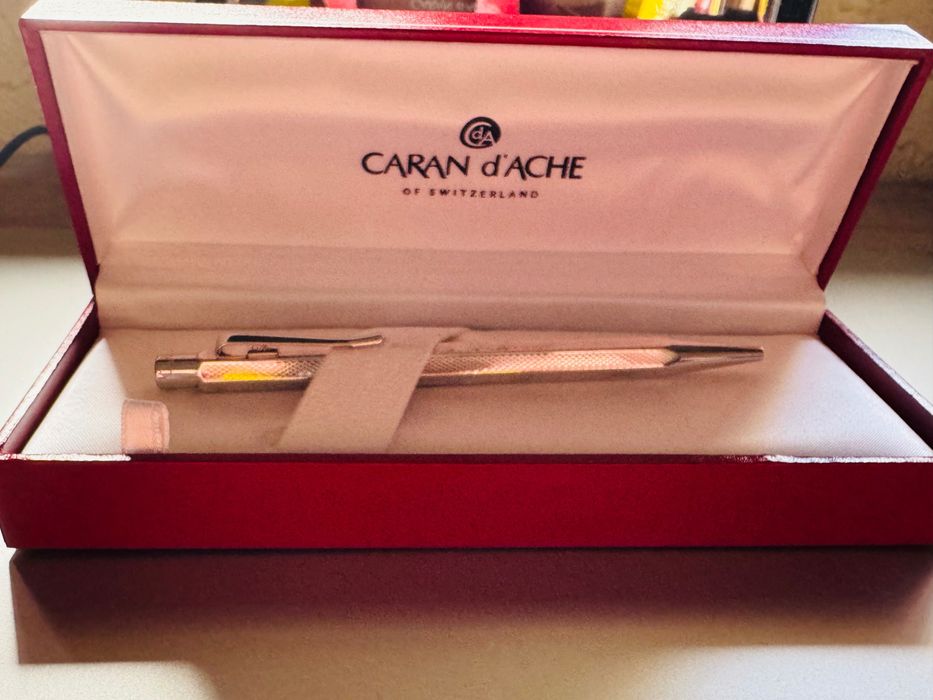 Caneta Caran d’Ache