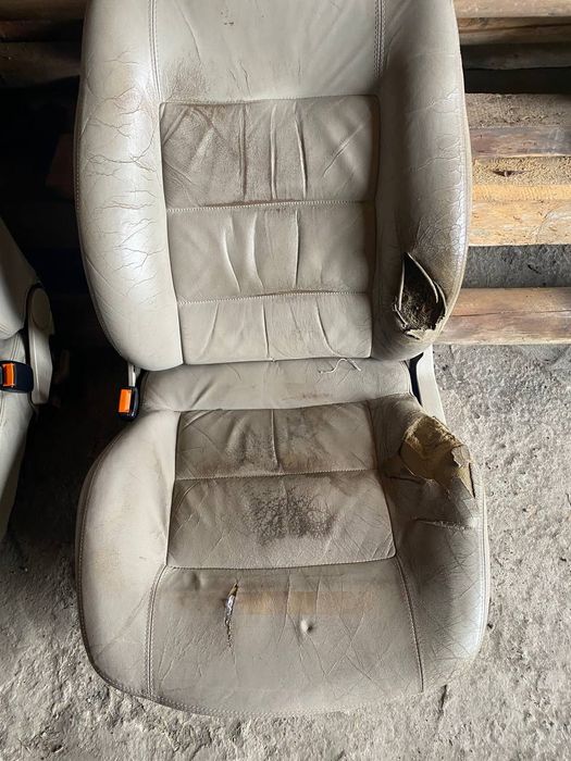 Продам сідушки ауді 100 а6 с4