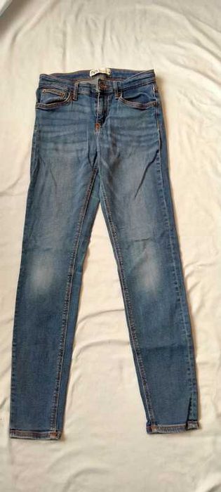 Niebieskie jeansy Zara 36 stan bardzo dobry