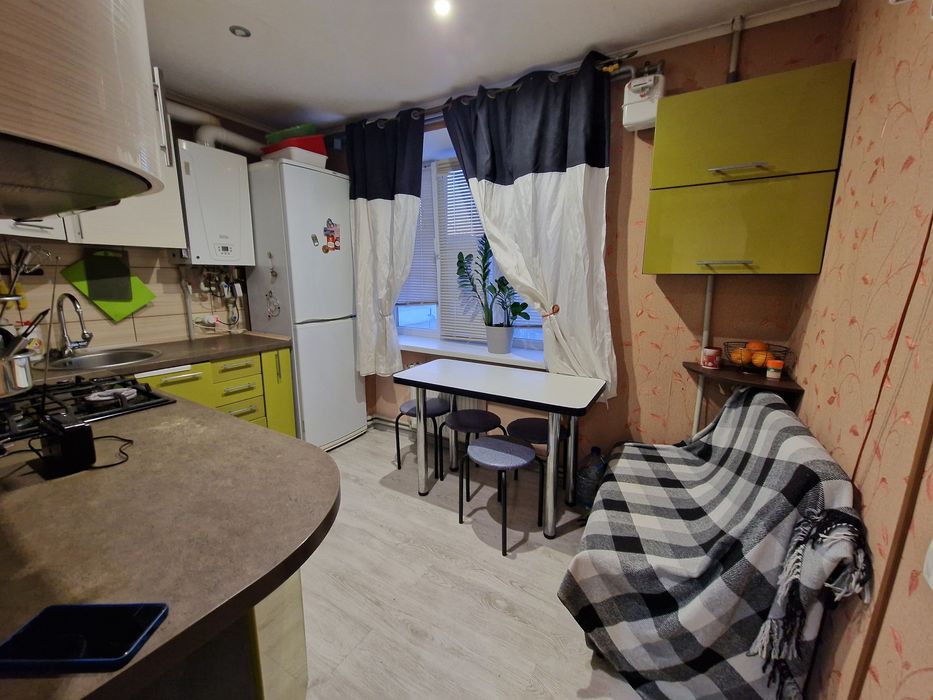 Сдам 2к 16т смт Слобожанский есть свет всегда , газ