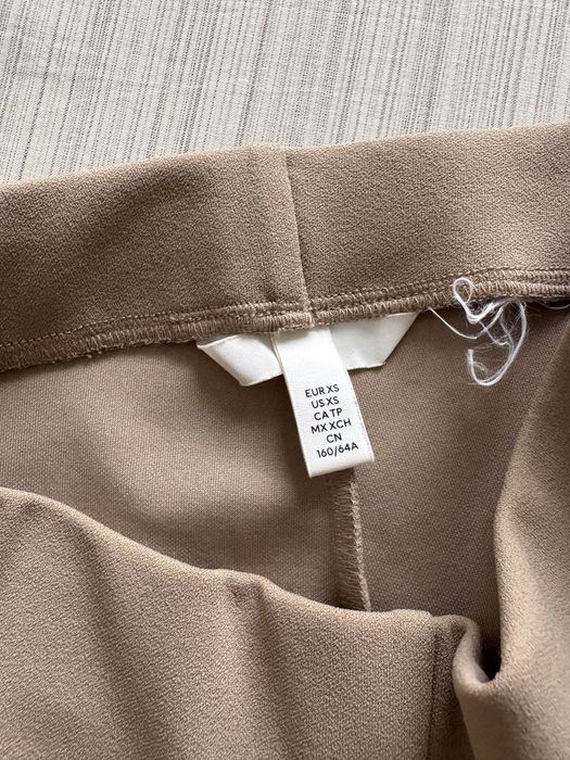 Calças flare creme H&M