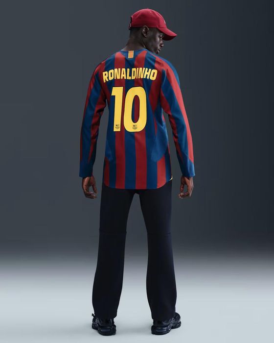 Nike FC Barcelona Re-Issue 2005/06 Ronaldinho