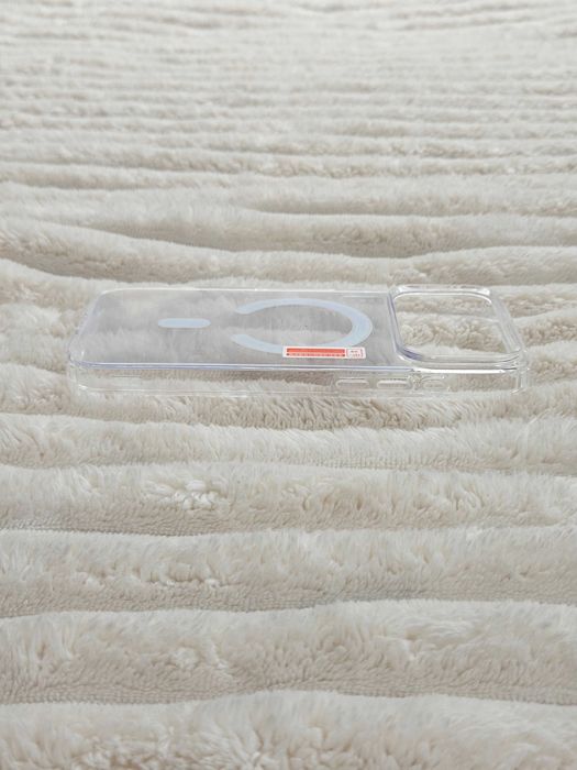 iPhone 17 Pro Max • Apple • Etui MagSafe • Przeźroczyste • Twarde