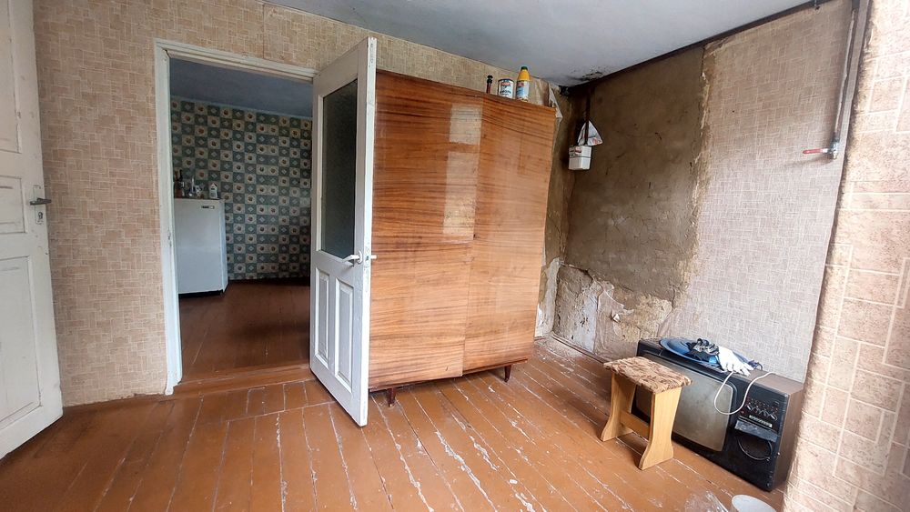 Продам 4-кімнатну квартиру. Вул.Шаргородська,46.