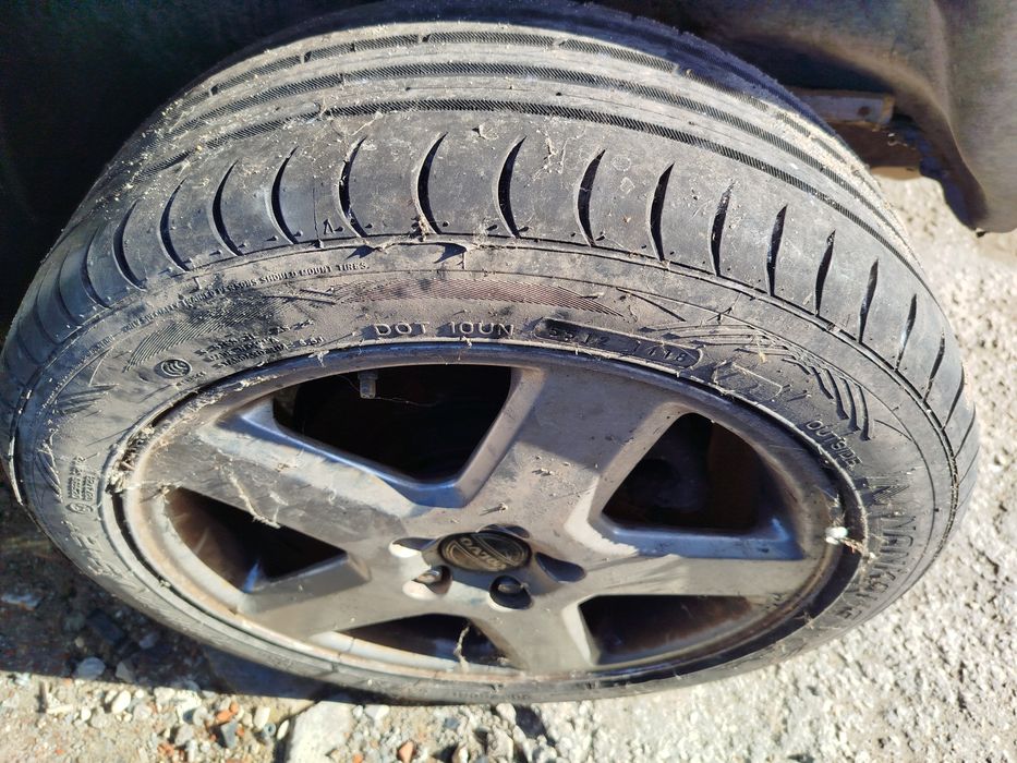 Jantes Volvo V50 17 polegadas com pneus usados