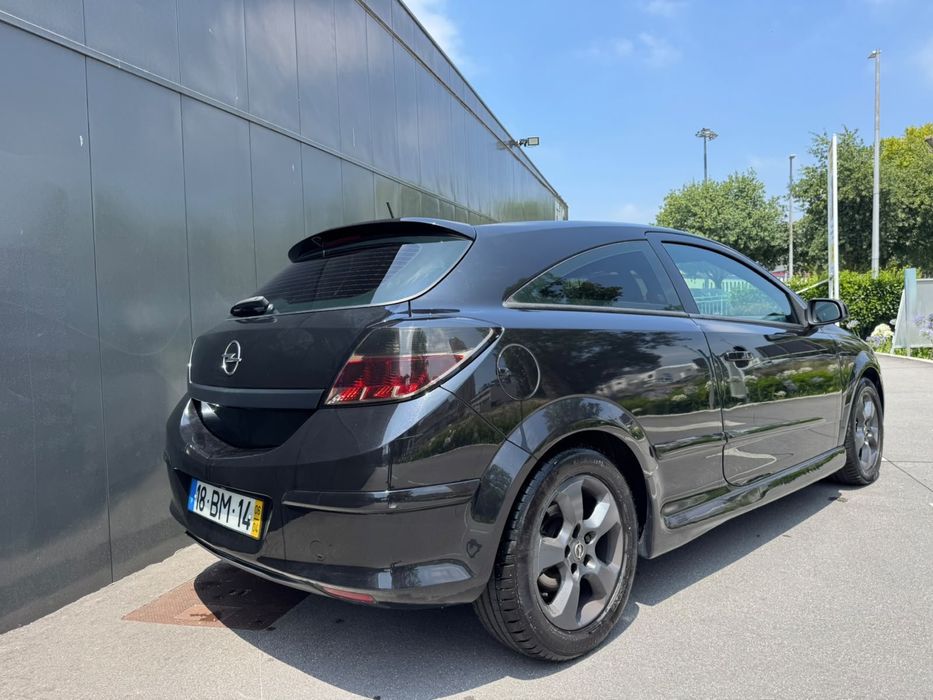OPEL ASTRA H GTC 1.9 CDTI 150 2006 Manual Comercial Desde 97€ / Mês