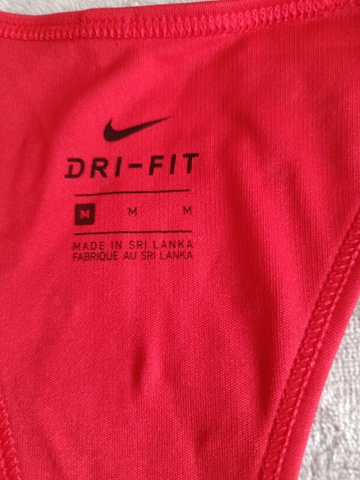 Жіноча майка Nike