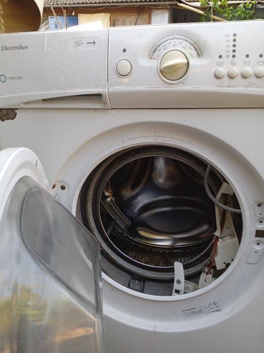 Стиральная машинка б у .