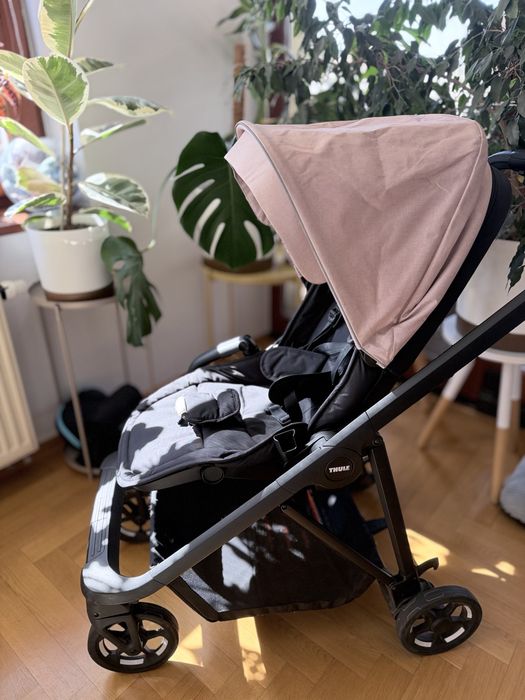 Wózek spacerowy Thule Shine