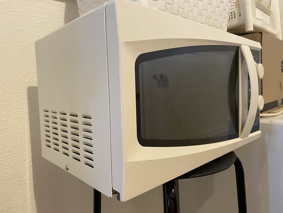Microondas em ótimo estado