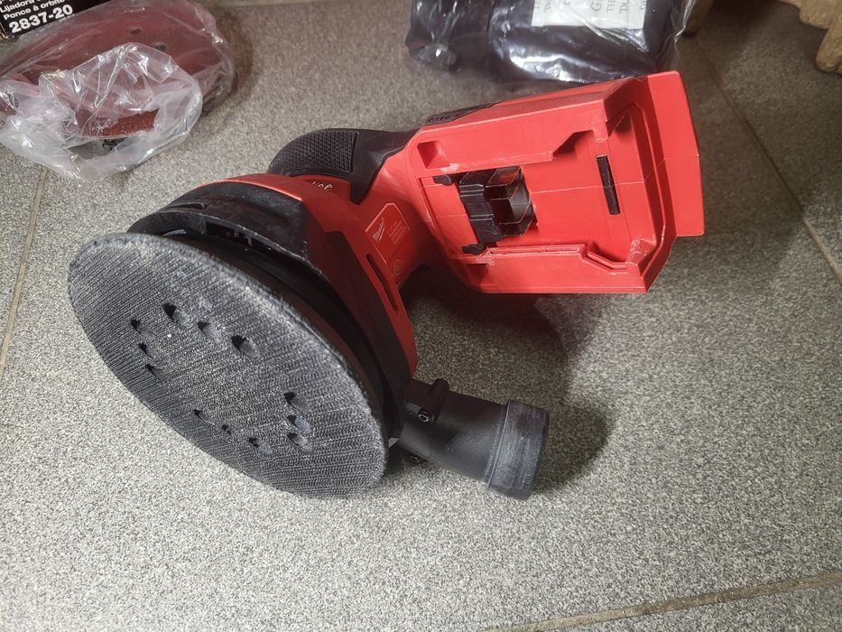 Ексцентрикова шліфмашина Milwaukee M18 2837 - 20 FROS125-