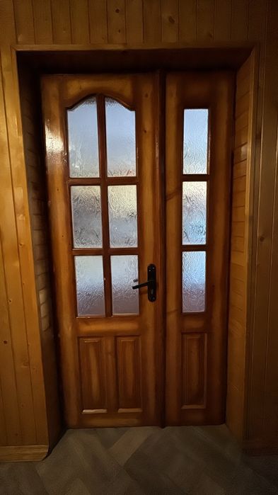 Продаються міжкімнатні двері б/у.