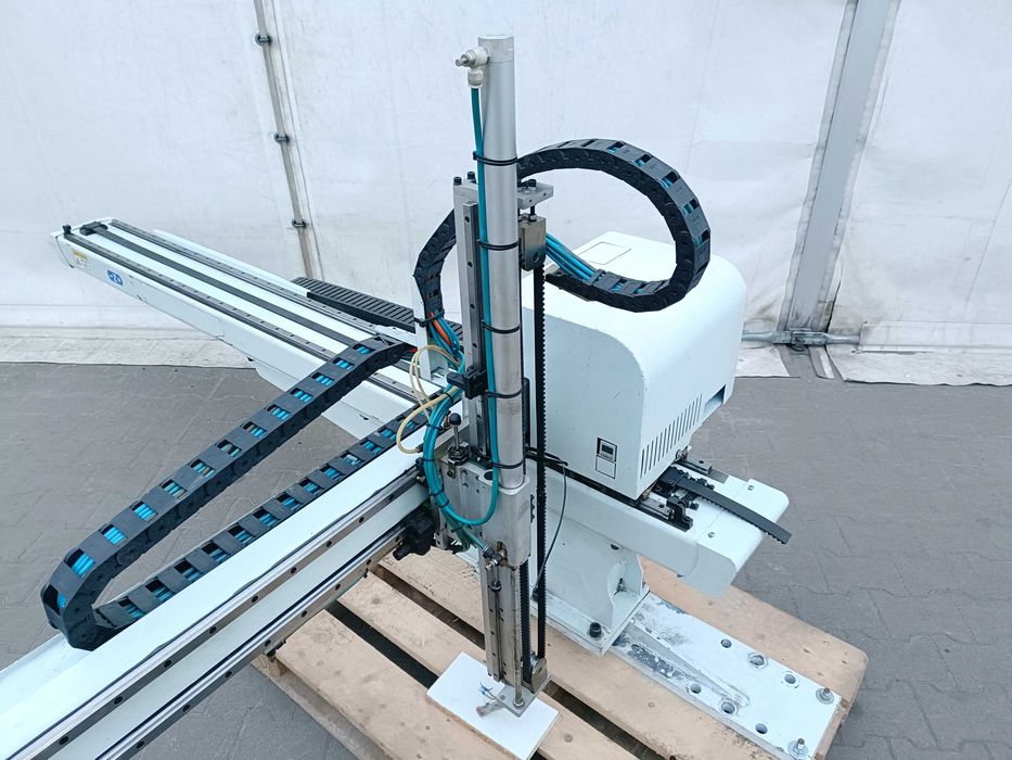 Robot kartezjański picker do wtryskarki manipulator chwytak podajnik