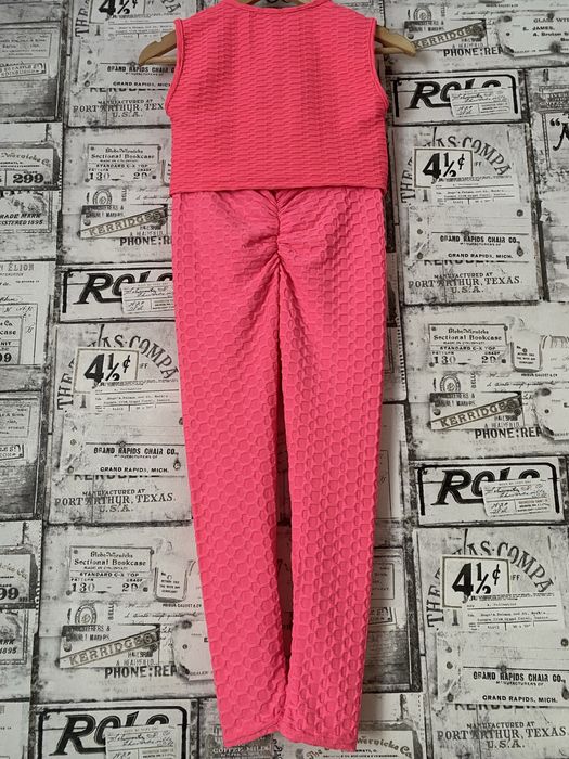 Костюм для занять спорту.