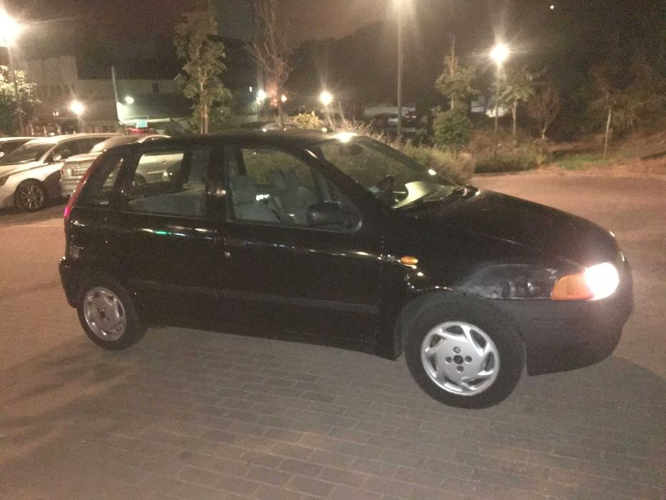 Carro fiat punto 96